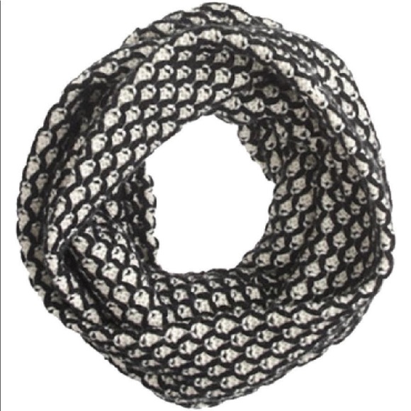 J. Crew HoneyComb Black and White Infinity Scarf - Picture 3 of 6